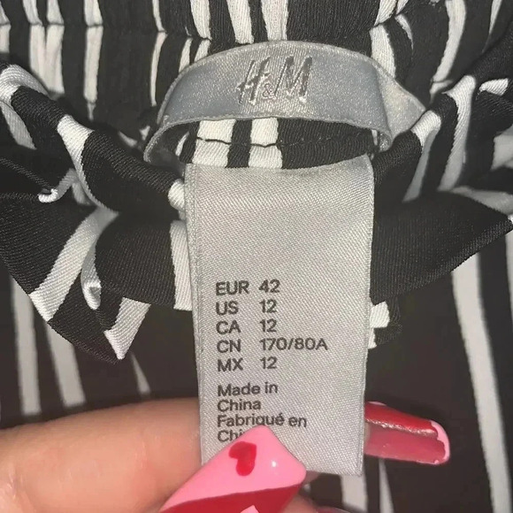 H&M Flowy Striped Skirt  - Picture 3 of 6